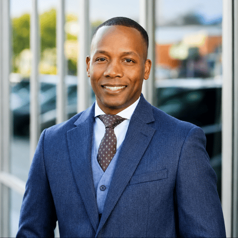 Photo of Leighton Burrey, the President and CEO of Lermaxx Builders.